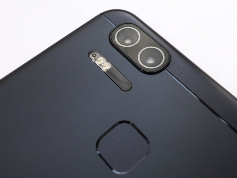 Asus zenfone 3 zoom: обзор характеристик и возможностей смартфона