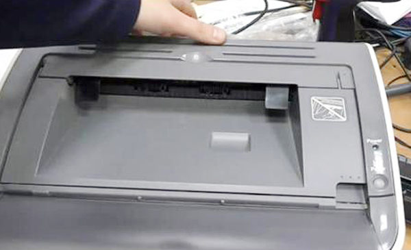 Что делать если в принтере hp, canon, brother, xerox, epson застряла бумага