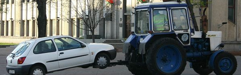 Что должен знать каждый автомобилист при вызове эвакуатора?