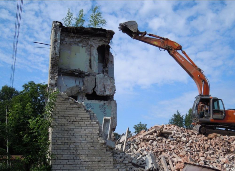 Демонтажные работы на даче: разборка зданий и сооружений