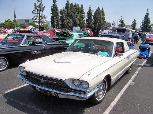 Ford thunderbird