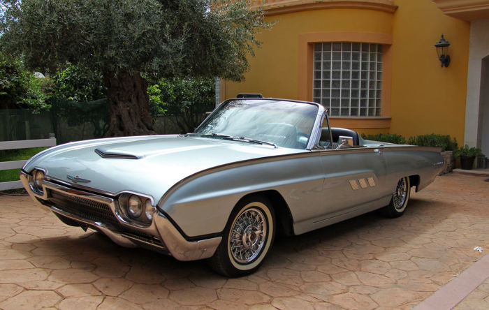 Ford thunderbird