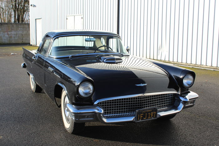 Ford thunderbird