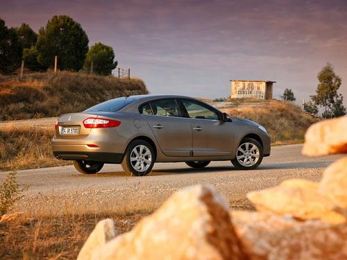История марки renault fluence