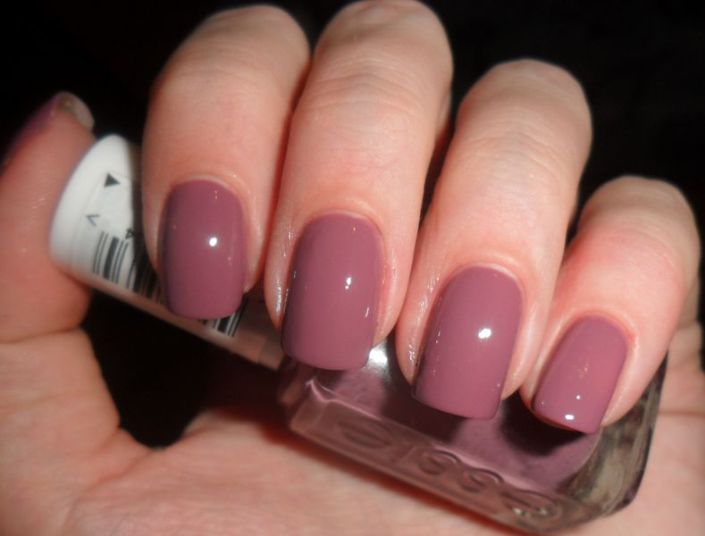Лаки для ногтей essie (эсси): палитра и особенности