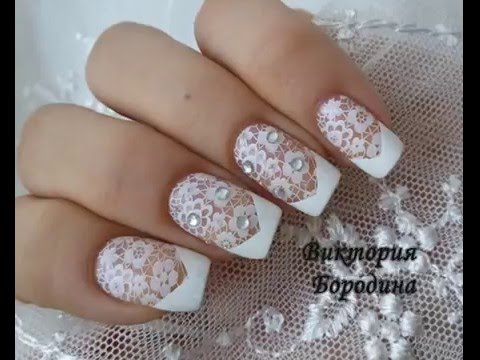 Маникюр с кружевами