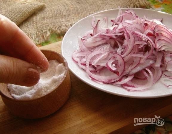 Маринованный лук: рецепт на зиму, банки, вкусный, без стерилизации, полукольцами, простой, красный, в уксусе, жареный, как делать
