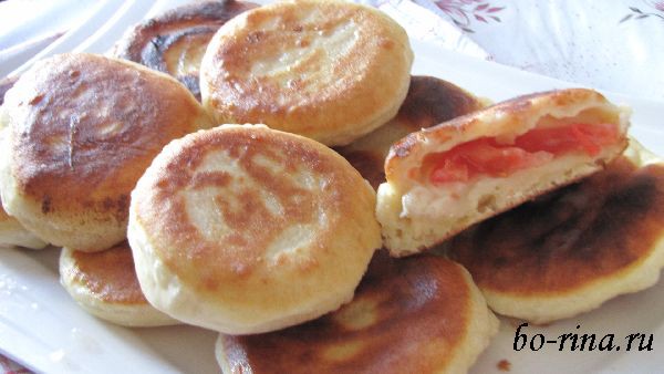 Пирожки бомбочки: с помидорами и сыром, рецепт, другие варианты начинок, виды теста