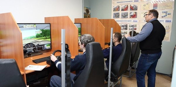 По какой системе проходит обучение в современных автошколах?
