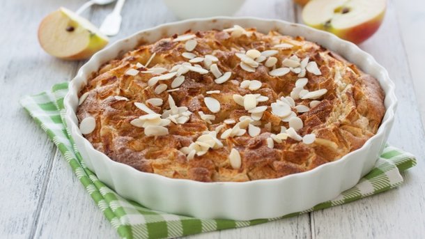 Постная шарлотка с яблоками: рецепты, как приготовить, очень вкусно