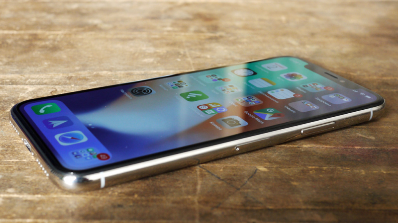 Представлен корпус для iphone x, который можно заряжать от солнца