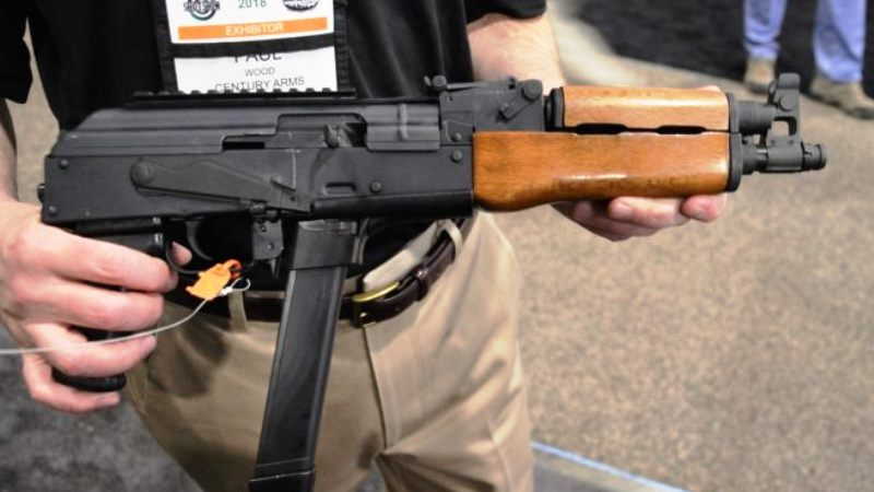 Создан гибрид автомата калашникова ак-47 и австрийского glock 17
