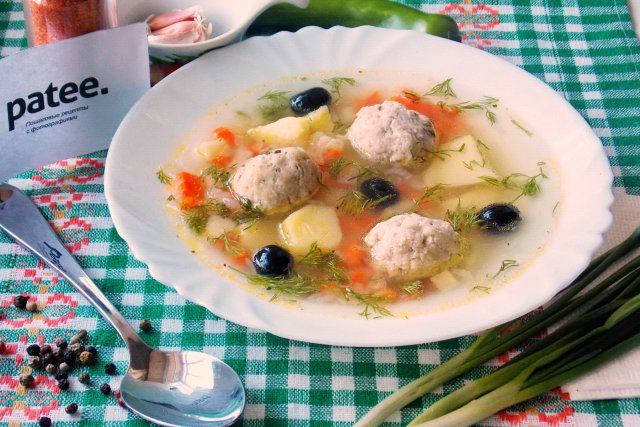 Суп с рыбными фрикадельками