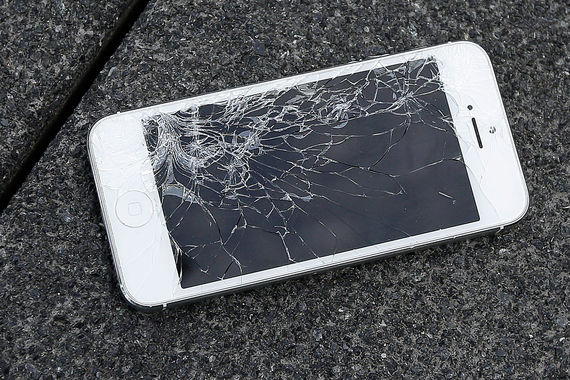 В россии появился официальный сервис по ремонту iphone