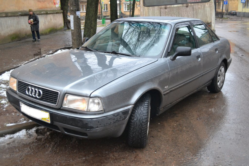 Замена стартера и обслуживание генератора на переходной модели audi 80